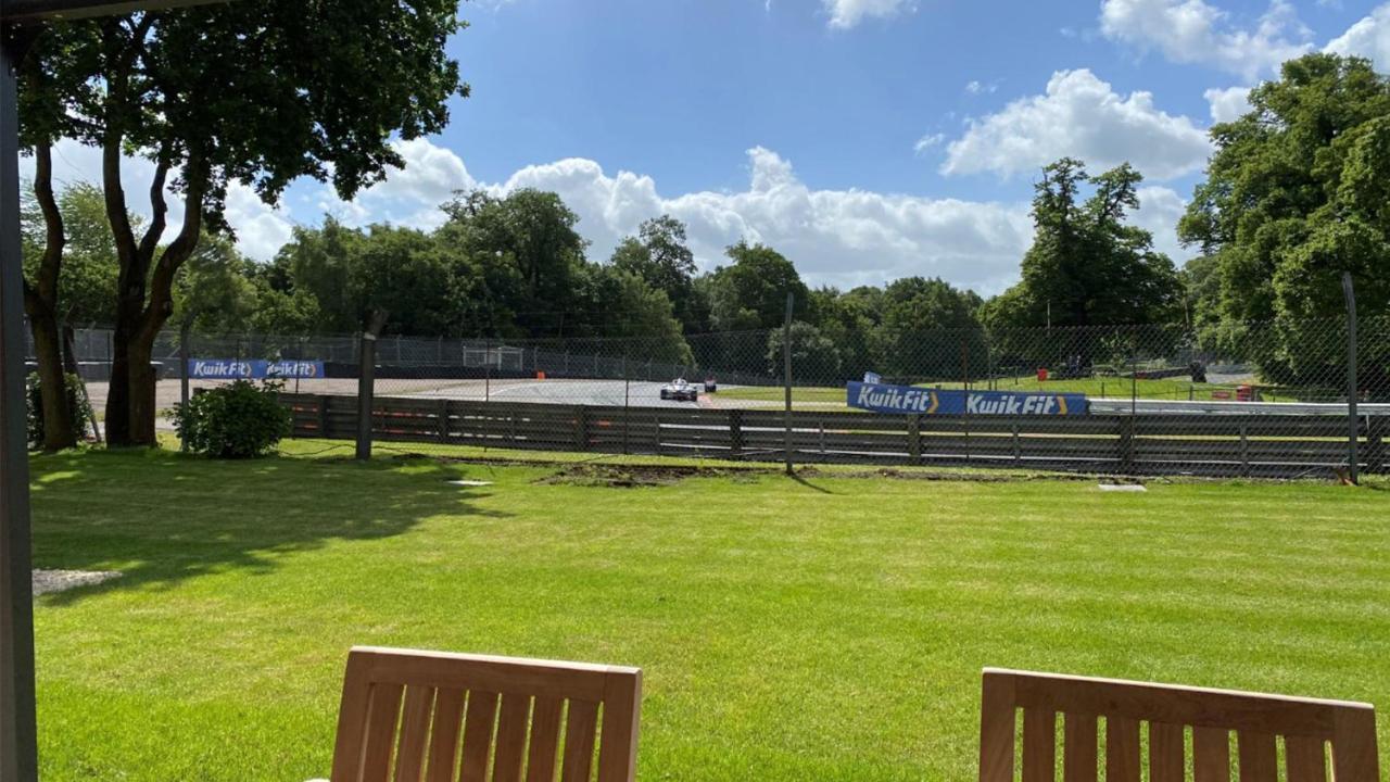 Oulton Park Lodge Little Budworth Екстериор снимка